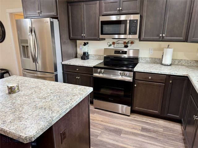 705 Snow Ghost Street, Belgrade, MT 59714