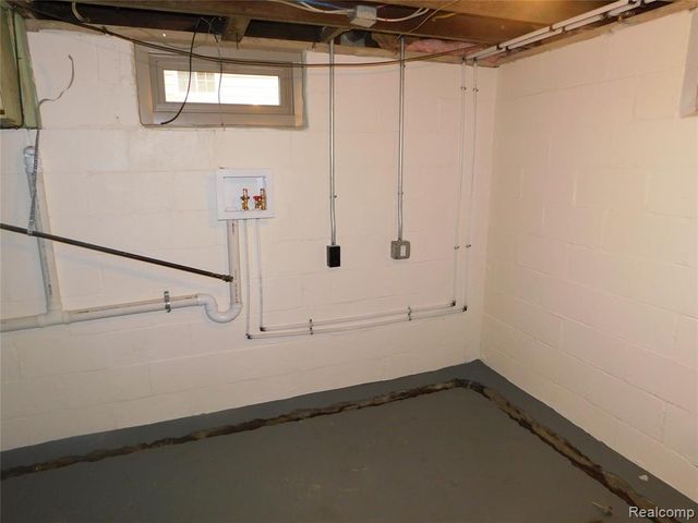 1518 Monteray Street, Flint, MI 48503