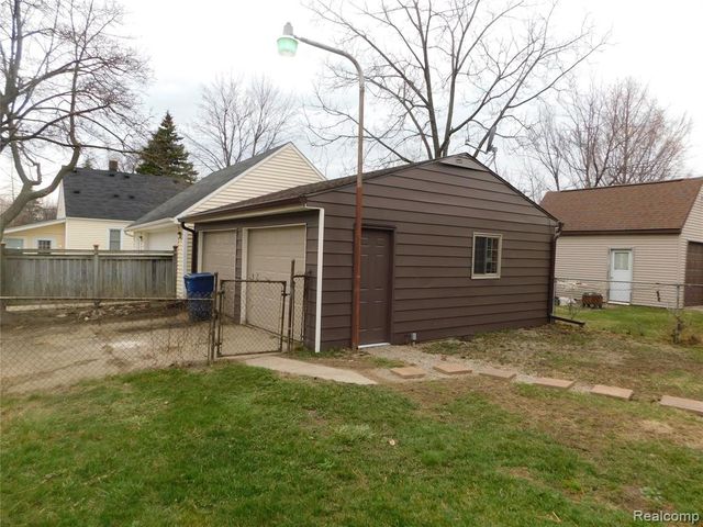 1518 Monteray Street, Flint, MI 48503