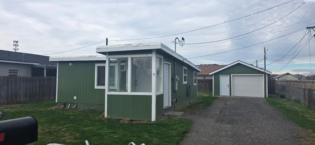 1355 Georgia Avenue, Richland, WA 99352