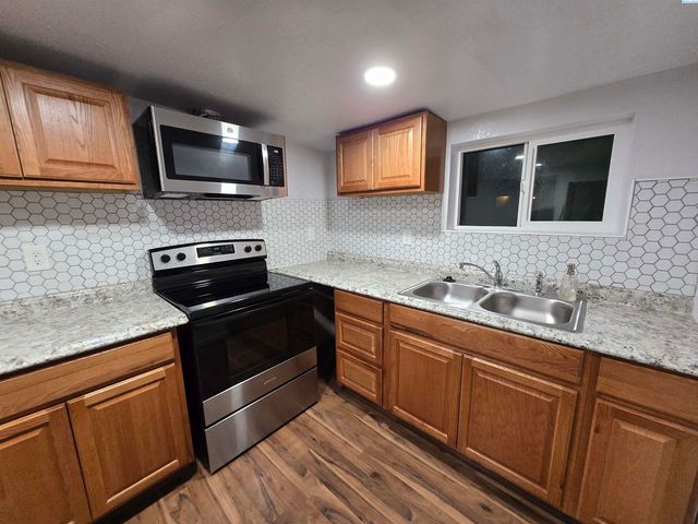 1355 Georgia Avenue, Richland, WA 99352