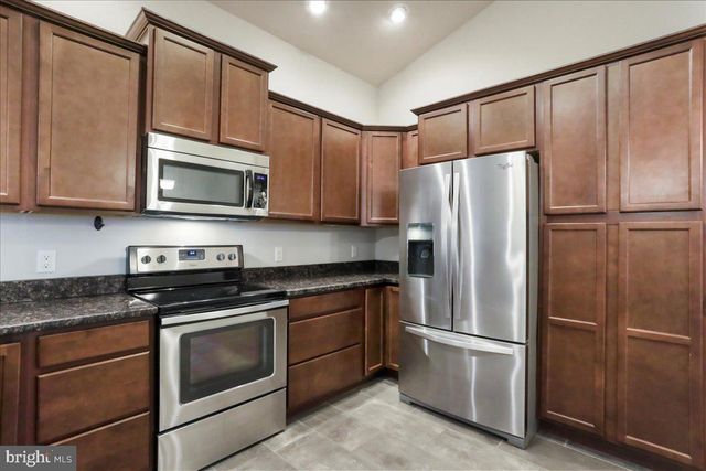 907 QUAIL RUN DR, Waynesboro, PA 17268