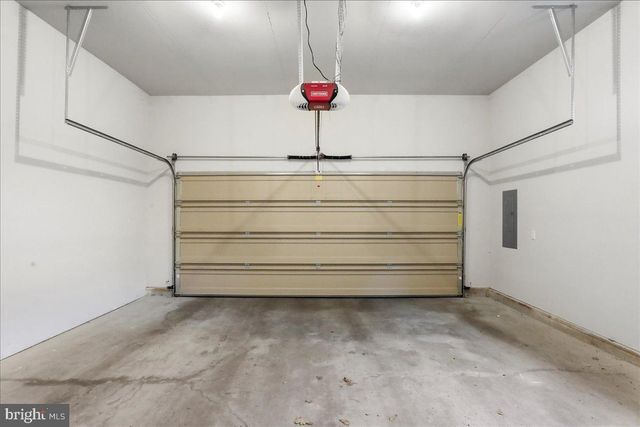 907 QUAIL RUN DR, Waynesboro, PA 17268