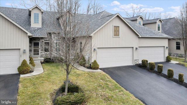 907 QUAIL RUN DR, Waynesboro, PA 17268