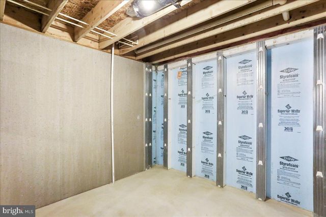 907 QUAIL RUN DR, Waynesboro, PA 17268