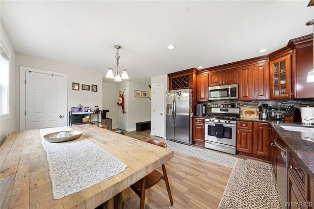 4615 Brompton Drive, Hamburg, NY 14219