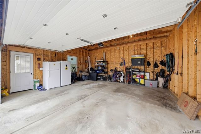 4615 Brompton Drive, Hamburg, NY 14219
