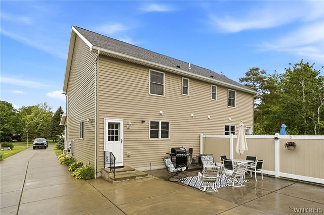 4615 Brompton Drive, Hamburg, NY 14219