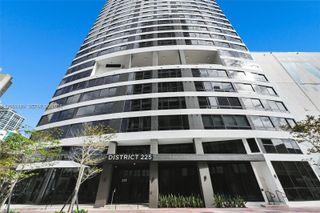 225 N Miami Avenue 1801, Miami, FL 33128