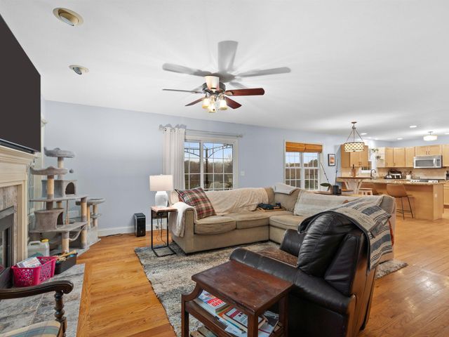 2656 Calaveras Drive, Valparaiso, IN 46385