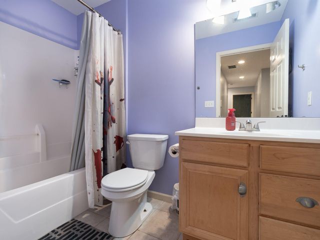 2656 Calaveras Drive, Valparaiso, IN 46385