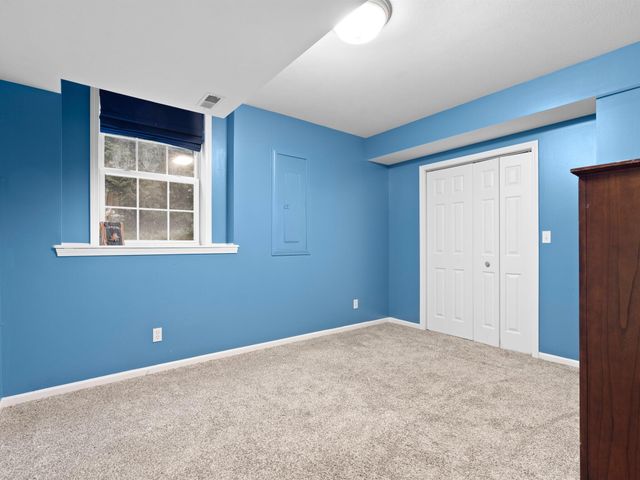 2656 Calaveras Drive, Valparaiso, IN 46385