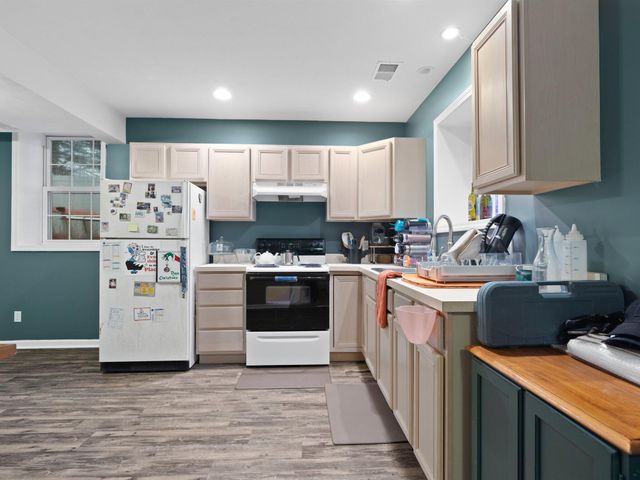 2656 Calaveras Drive, Valparaiso, IN 46385
