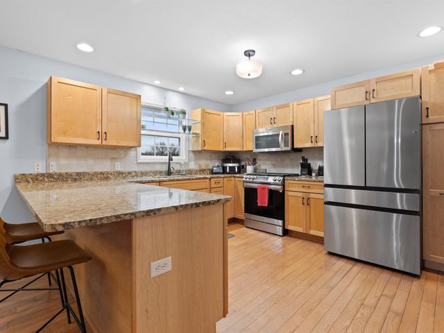 2656 Calaveras Drive, Valparaiso, IN 46385