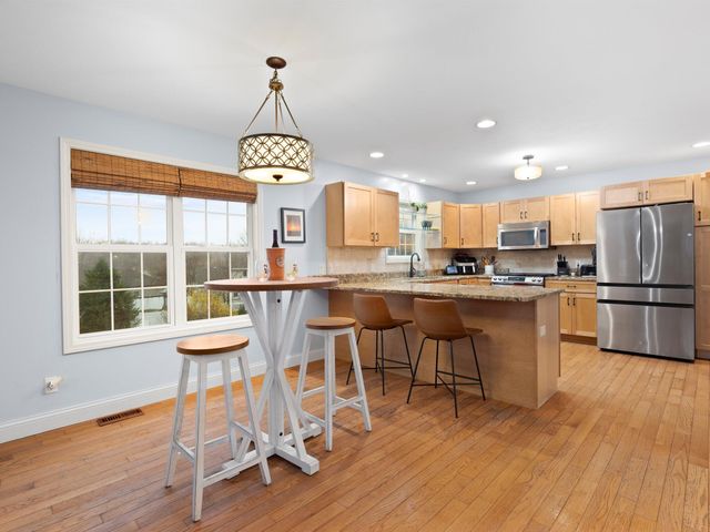 2656 Calaveras Drive, Valparaiso, IN 46385