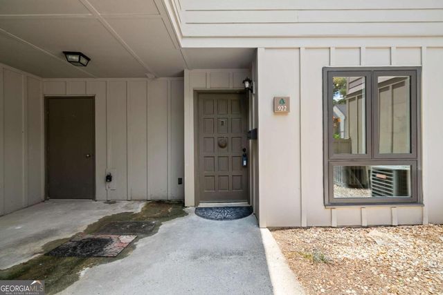 922 Cedar Creek S, Marietta, GA 30067