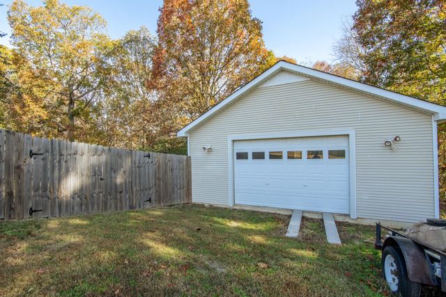 345 DANCER RD, Selmer, TN 38375