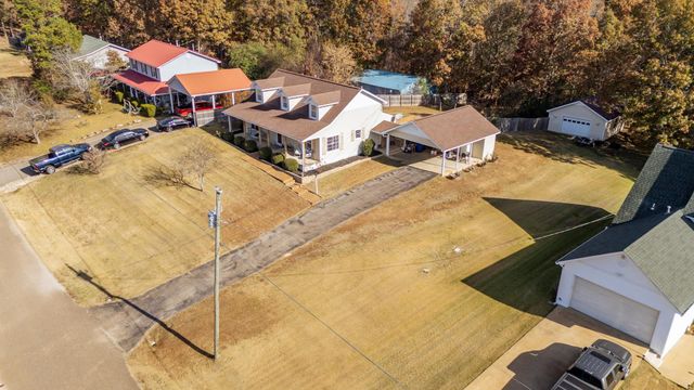 345 DANCER RD, Selmer, TN 38375