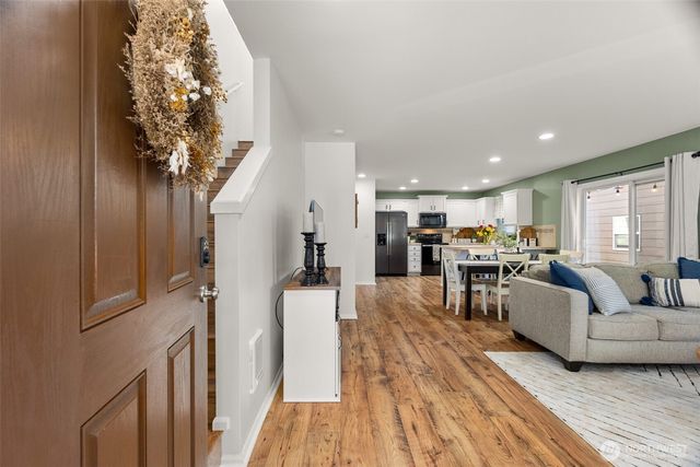 3653 London Loop NE, Lacey, WA 98516
