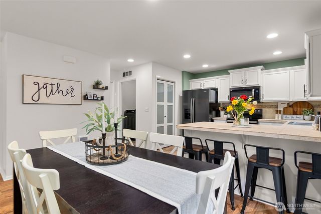 3653 London Loop NE, Lacey, WA 98516