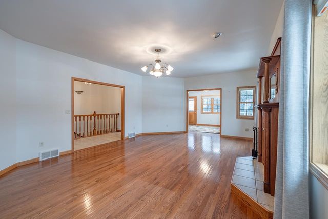 824 FAIRWAY DRIVE, Mosinee, WI 54455