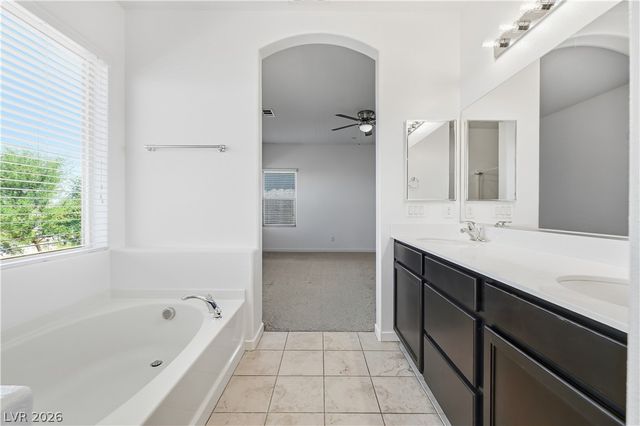 1122 Bradley Bay Avenue, Henderson, NV 89014
