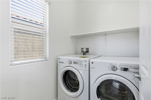 1122 Bradley Bay Avenue, Henderson, NV 89014