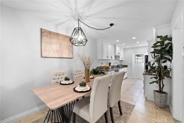 2338 Bunker Hill, Costa Mesa, CA 92626