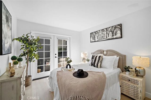 2338 Bunker Hill, Costa Mesa, CA 92626