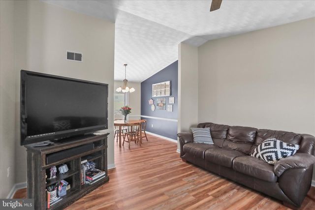 961 LILY SPRINGS RD, Glenville, PA 17329