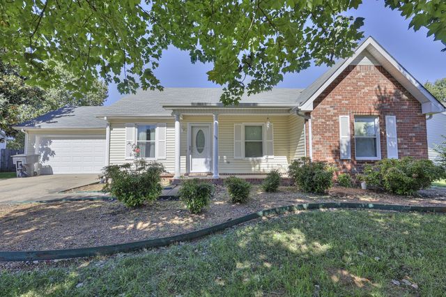 1710 Locerbie Dr, Murfreesboro, TN 37128