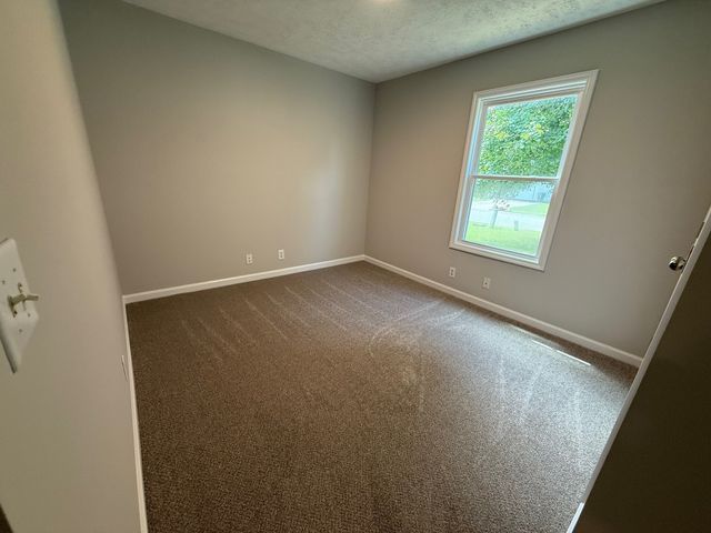 1710 Locerbie Dr, Murfreesboro, TN 37128