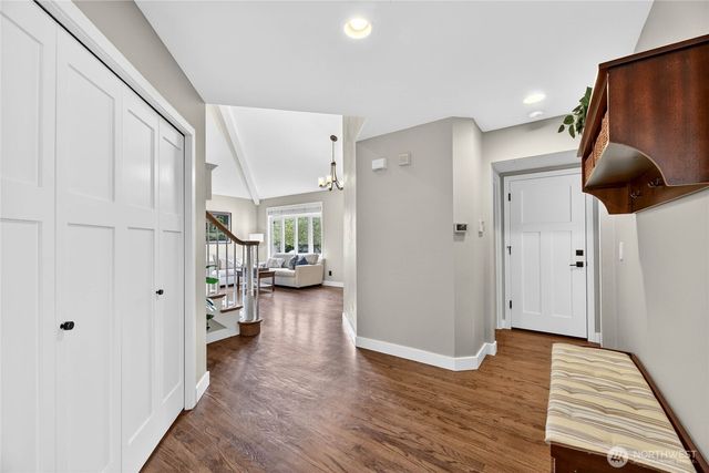 24861 NE 1st Place, Sammamish, WA 98074