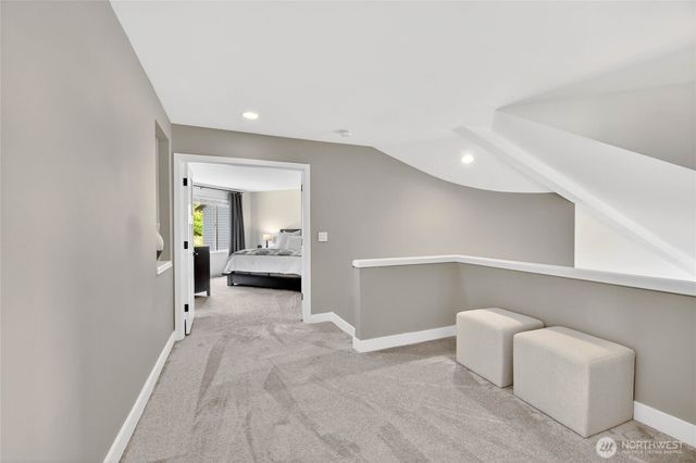 24861 NE 1st Place, Sammamish, WA 98074