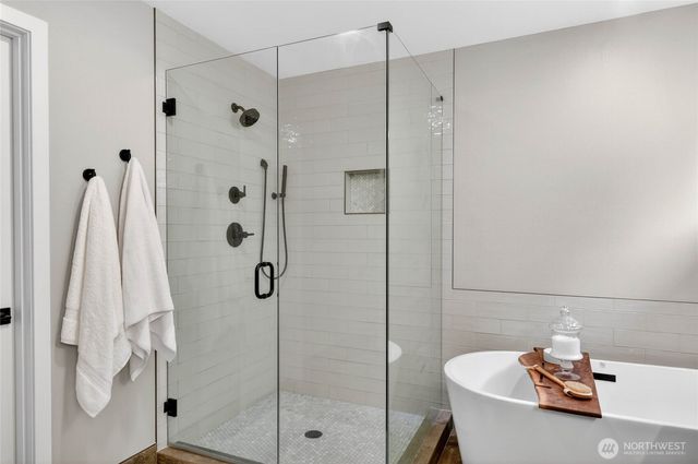 24861 NE 1st Place, Sammamish, WA 98074
