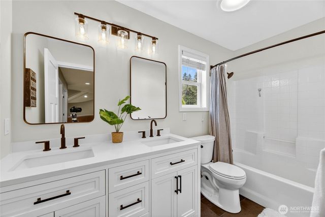 24861 NE 1st Place, Sammamish, WA 98074