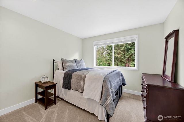 24861 NE 1st Place, Sammamish, WA 98074
