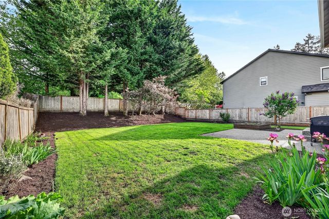 24861 NE 1st Place, Sammamish, WA 98074