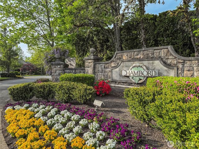 24861 NE 1st Place, Sammamish, WA 98074