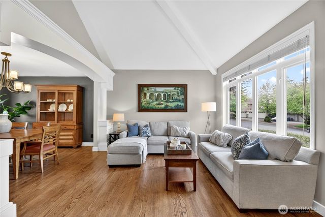 24861 NE 1st Place, Sammamish, WA 98074