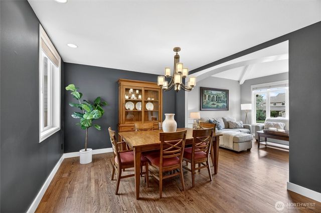 24861 NE 1st Place, Sammamish, WA 98074