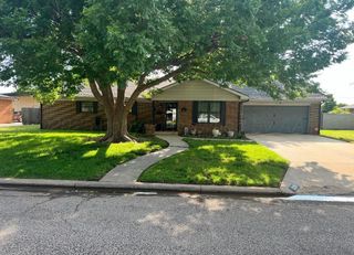 2529 N Aspen Drive, Pampa, TX 79065