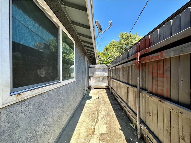 233 N Alessandro, Hemet, CA 92543
