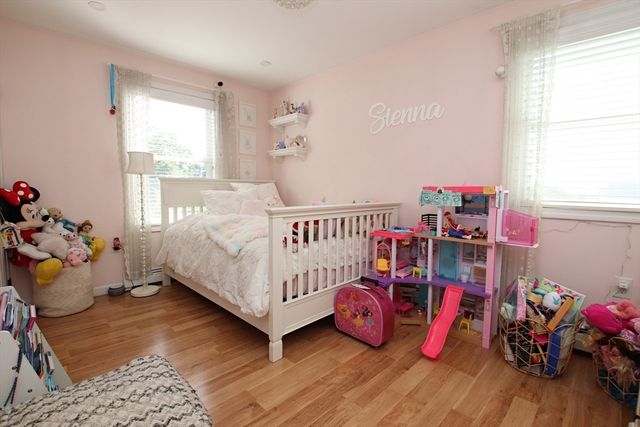 27 Overlea Avenue, Saugus, MA 01906