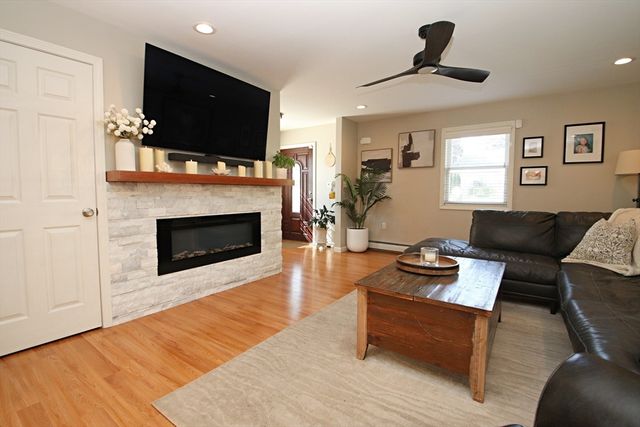 27 Overlea Avenue, Saugus, MA 01906