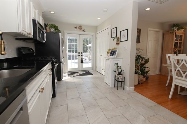 27 Overlea Avenue, Saugus, MA 01906