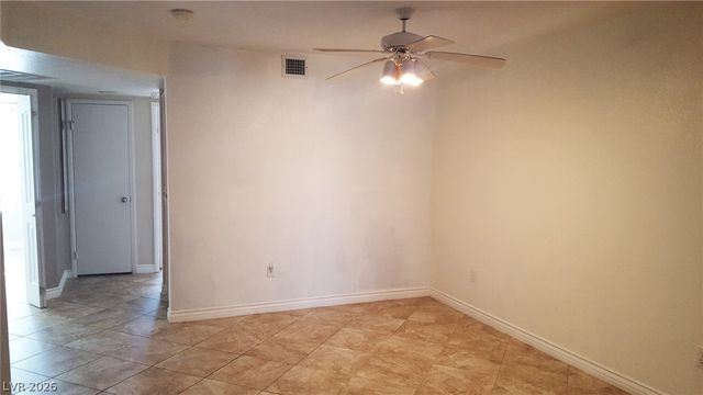 8070 RUSSELL Road 1010, Las Vegas, NV 89113