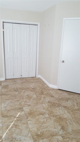 8070 RUSSELL Road 1010, Las Vegas, NV 89113