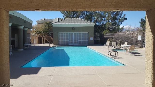 8070 RUSSELL Road 1010, Las Vegas, NV 89113