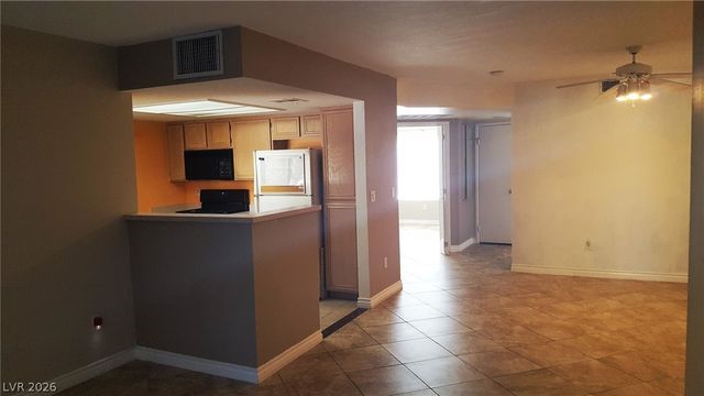 8070 RUSSELL Road 1010, Las Vegas, NV 89113
